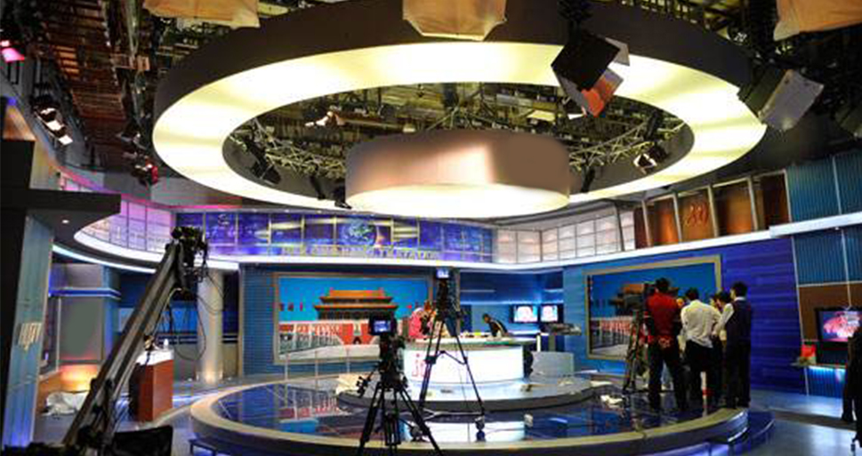 绣歌虚拟演播室与实景演播室有什么不同之处